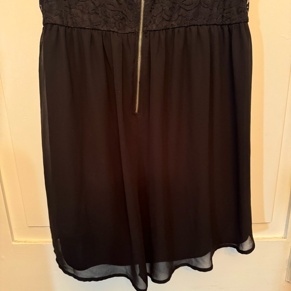 ✨torrid black lace chiffon zipper back babydoll top✨ - Picture 7 of 9